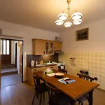 U Certovy Brazdy Apartman *