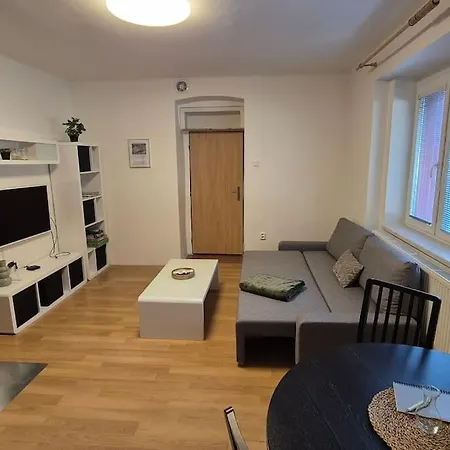 U Certovy Brazdy Апартаменты Сазава